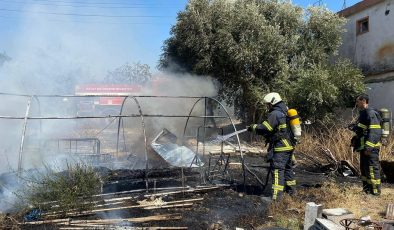 HATAY’DA BOŞ ÇADIR YANARAK KÜLE DÖNDÜ