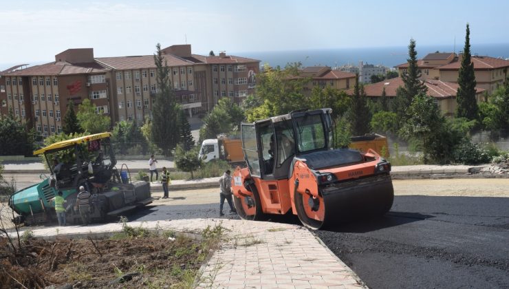 DENİZCİLER MAHALLESİNDE YOLLAR YENİLENİYOR