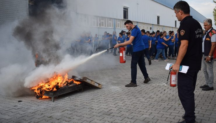 FABRİKA İŞÇİLERİNE YANGIN SÖNDÜRME EĞİTİMİ VERİLDİ