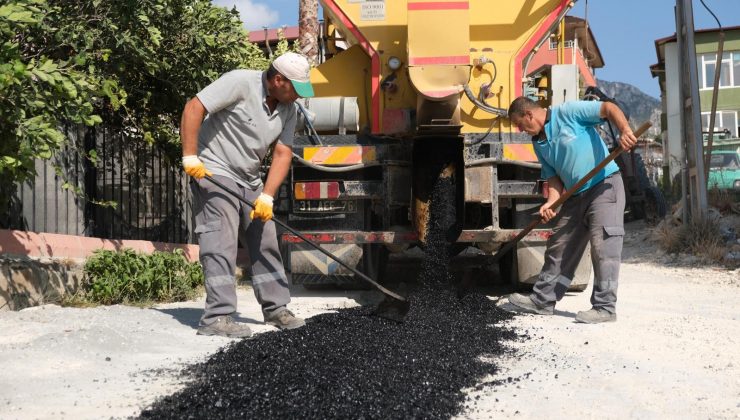 DEFNE’DE ASFALT ÇALIŞMALARI ARALIKSIZ SÜRÜYOR