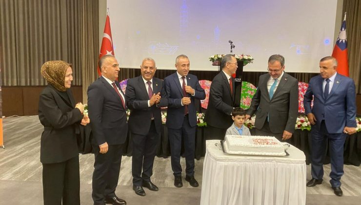 BAŞKAN SARI TAYVAN MİLLİ GÜNÜ ETKİNLİKLERİNE KATILDI