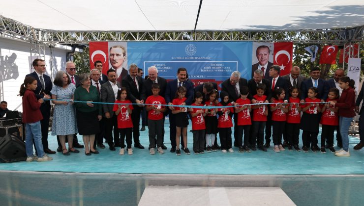 BAKAN TEKİN HATAY’DA 3 OKULU EĞİTİME AÇTI