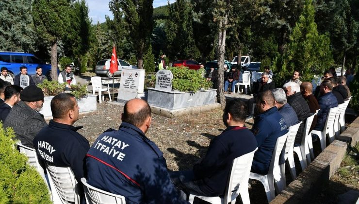 HATAY’DA GÖREV ŞEHİDİ İTFAİYE ERİ MEZARI BAŞINDA ANILDI