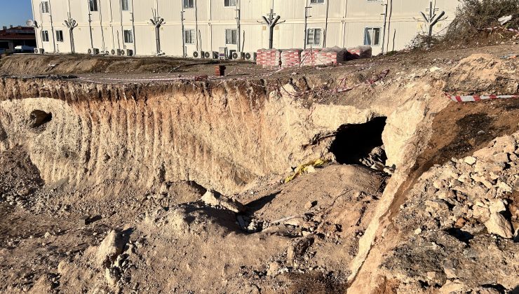 HATAY’DA İNŞAAT ÇALIŞMALARI SIRASINDA KAYA MEZAR ODALARI BULUNDU