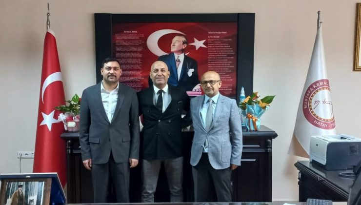 ÜLKÜ OCAKLARI’NDAN PROF. TOPKAYA’YA TEBRİK ZİYARETİ