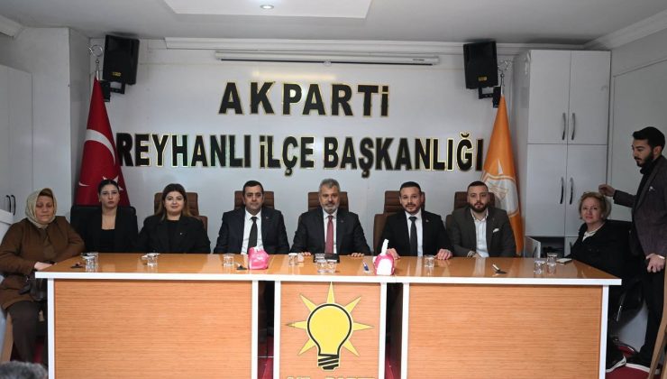 BAŞKAN ÖNTÜRK’TEN REYHANLI ÇIKARTMASI