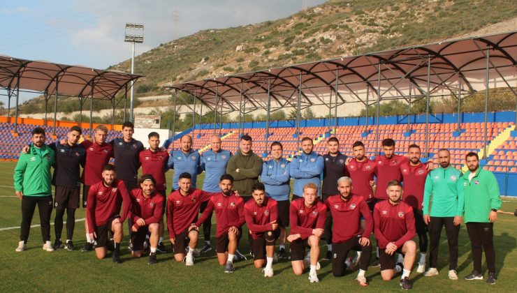 İSKENDERUNSPOR FUAT TOSYALI STADINDA İLK İDMANINI YAPTI