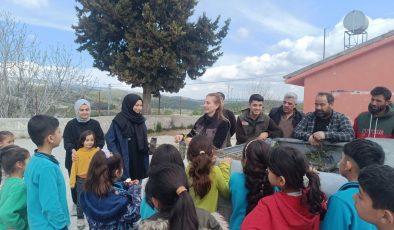 HATAY’DA VATANDAŞLARA FİDAN DAĞITILDI