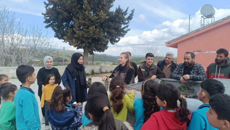 HATAY’DA VATANDAŞLARA FİDAN DAĞITILDI